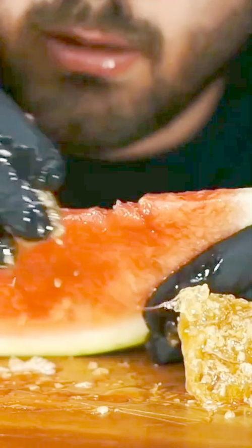 吃外国网红瓜,揭秘那些跨国界的“瓜”事 第2张 吃外国网红瓜,揭秘那些跨国界的“瓜”事 第2张